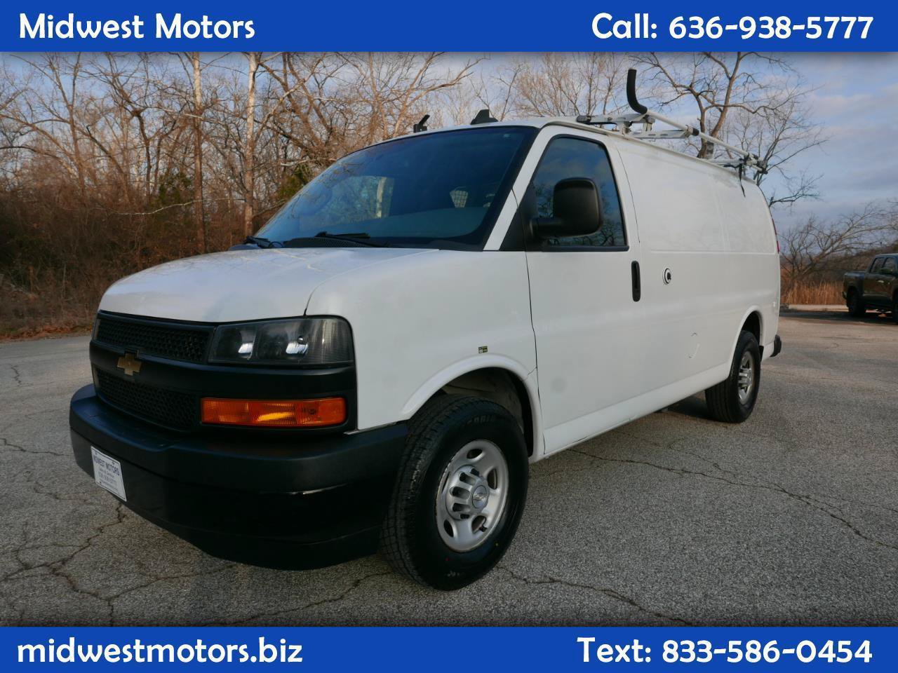 Used 2018 Chevrolet Express 2500 w/ Driver Convenience Package RWD image 1