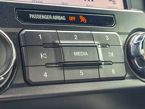 Used 2019 Ford F150 Lariat AWD/4WD image 32