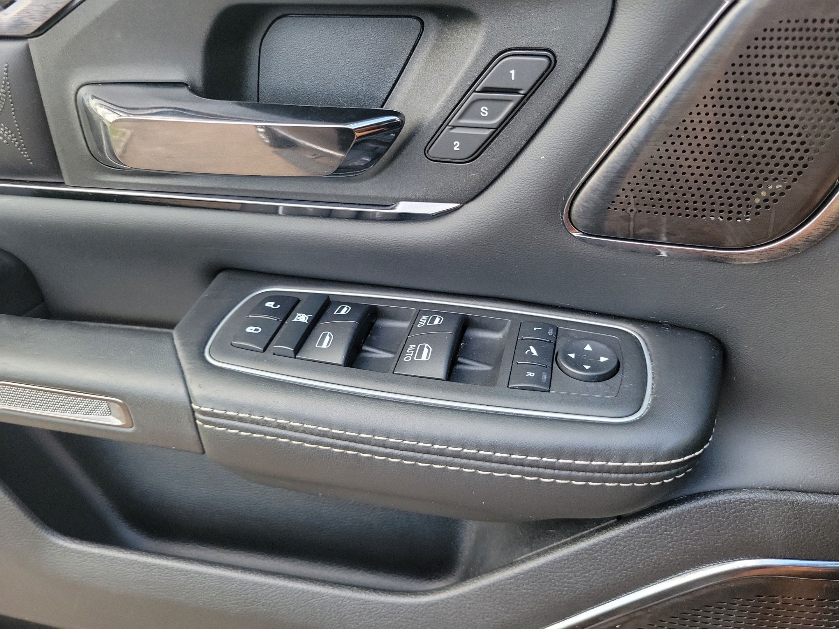 Used 2022 RAM 1500 Limited AWD/4WD image 25