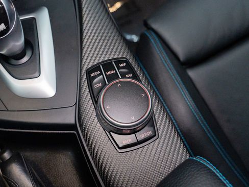 Used 2017 BMW M2 image 53