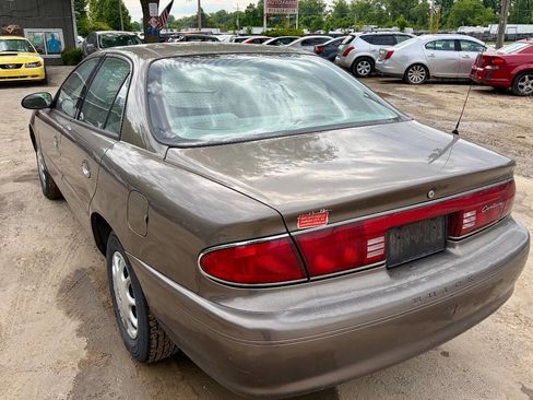 Used 2003 Buick Century Custom FWD image 3