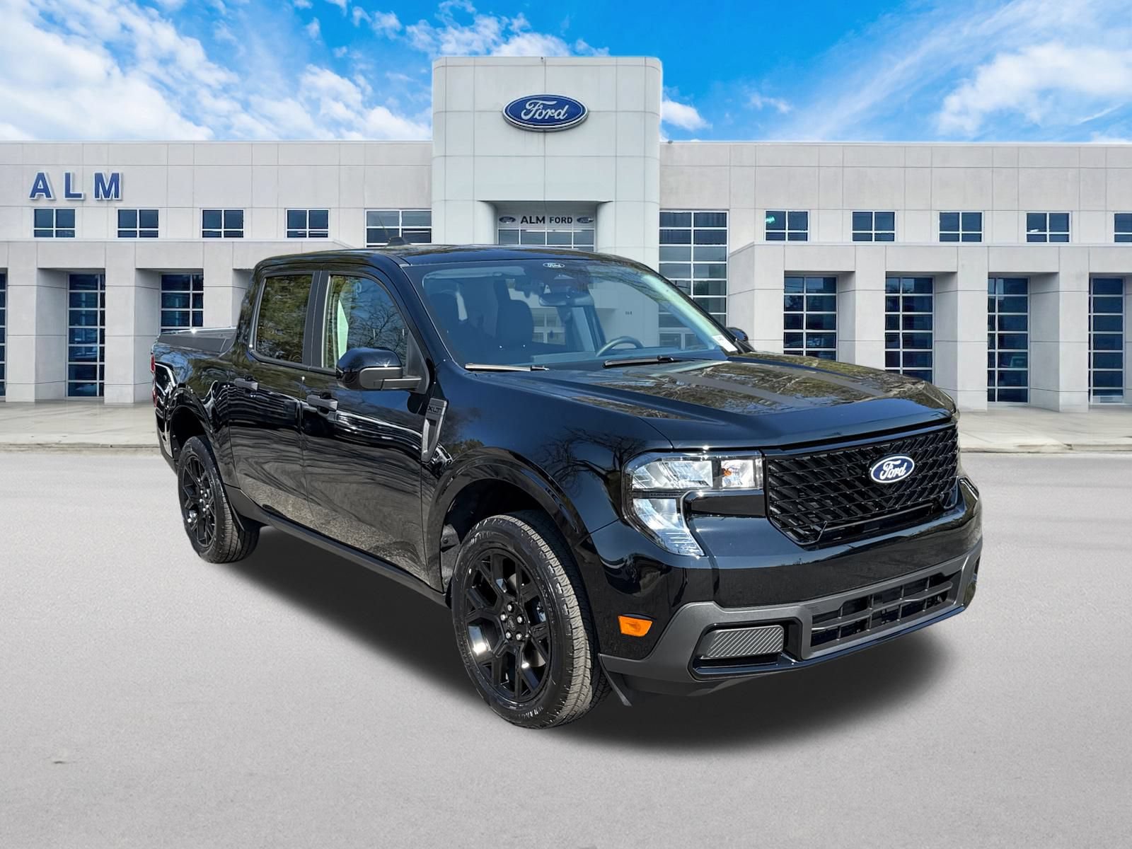 New 2026 Ford Maverick XLT w/ Black Appearance Package AWD/4WD image 4