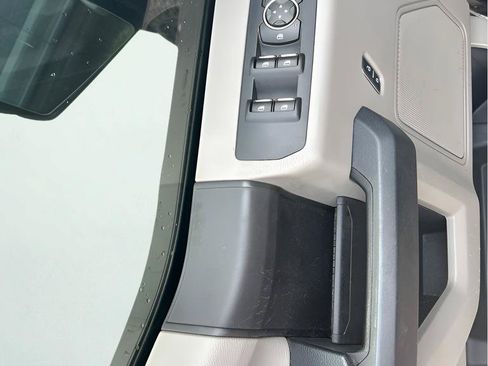 Used 2018 Ford F150 XL w/ Equipment Group 101A Mid AWD/4WD image 17