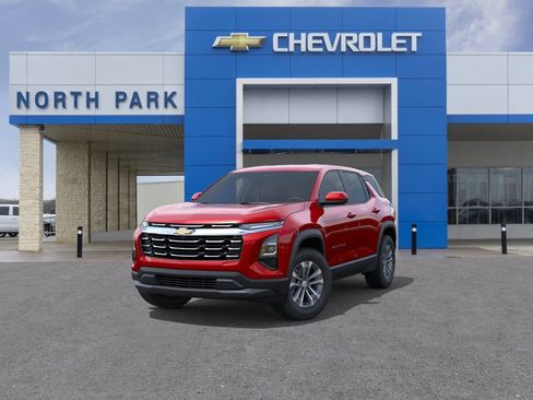 New 2026 Chevrolet Equinox LT w/ Convenience Package II FWD image 8