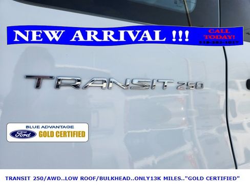 Used 2023 Ford Transit 250 Low Roof AWD w/ Exterior Upgrade Package image 20