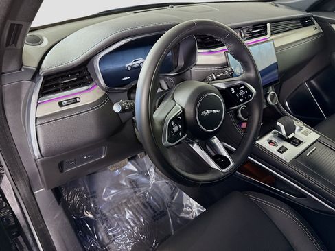 Used 2025 Jaguar F-PACE R-Dynamic S image 23