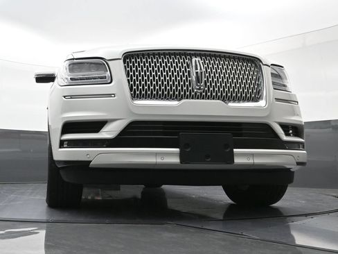 Used 2020 Lincoln Navigator Reserve w/ Equipment Group 208A Reserve AWD/4WD image 23