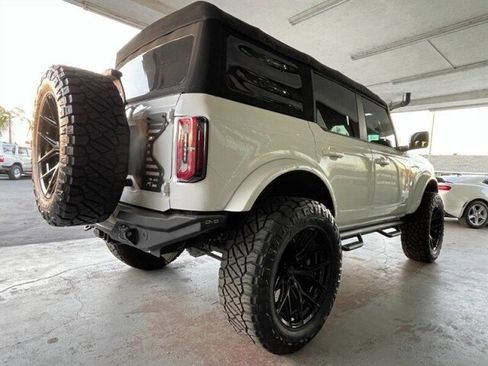 Used 2023 Ford Bronco Outer Banks image 10