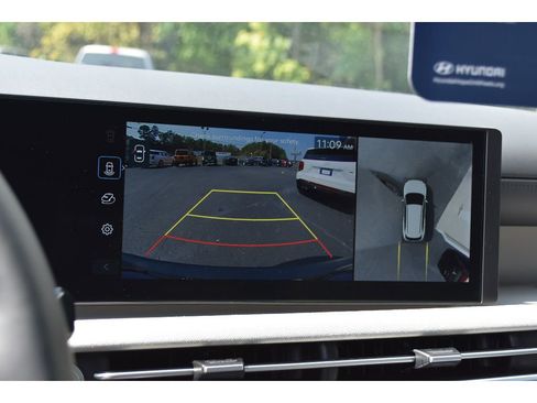 New 2025 Hyundai Tucson Limited image 25