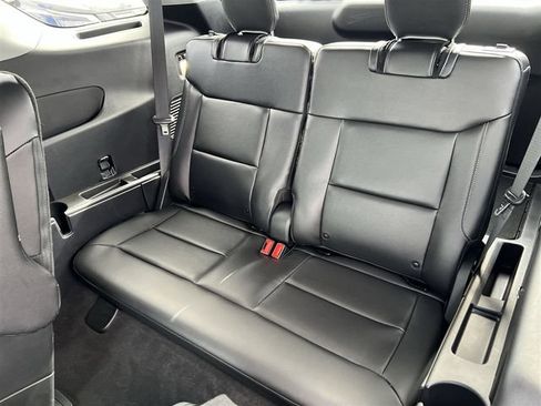 Used 2022 Ford Explorer Limited w/ Equipment Group 301A AWD/4WD image 25