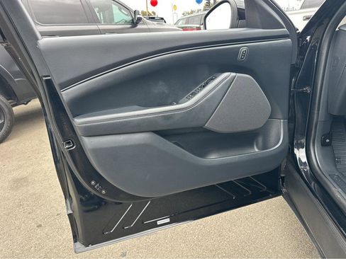 Used 2023 Ford Mustang Mach-E Select image 15