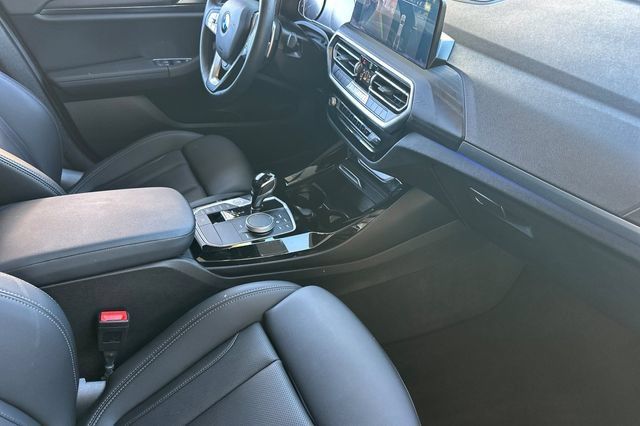 Used 2022 BMW X3 xDrive30i w/ Convenience Package AWD/4WD image 16
