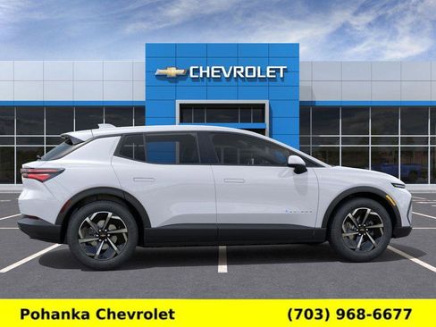 New 2026 Chevrolet Equinox EV LT image 5