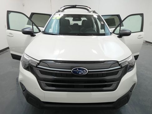 Used 2026 Subaru Forester Premium image 29