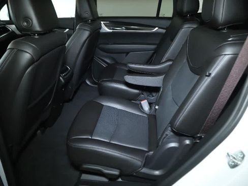 Used 2025 Cadillac XT6 Sport AWD/4WD image 14