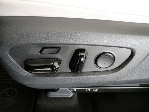 Certified 2025 Lexus RX 350 AWD image 13