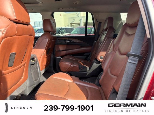 Used 2019 Cadillac Escalade Luxury RWD image 13