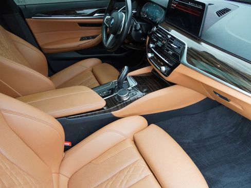 Certified 2023 BMW 530i w/ M Sport Package image 10