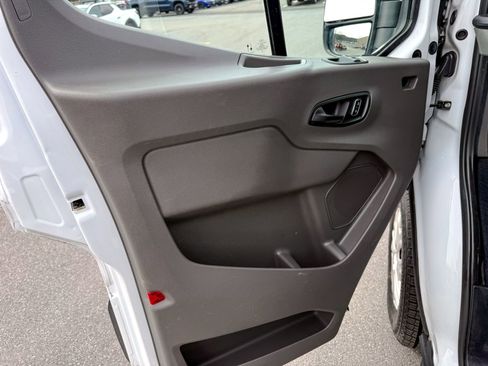 Used 2023 Ford Transit 350 XLT image 29
