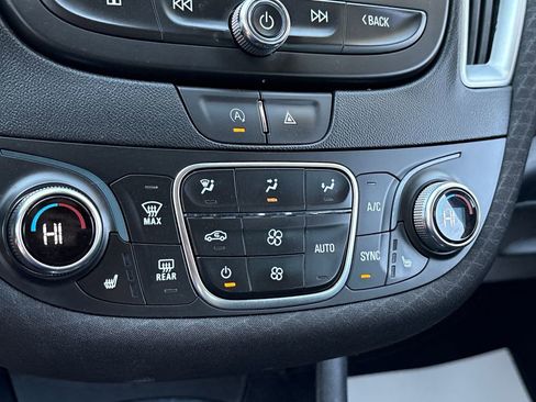 Used 2023 Chevrolet Malibu LT image 28