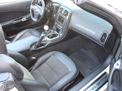 Used 2013 Chevrolet Corvette 427 w/ 1SC Preferred Equipment Group RWD image 16