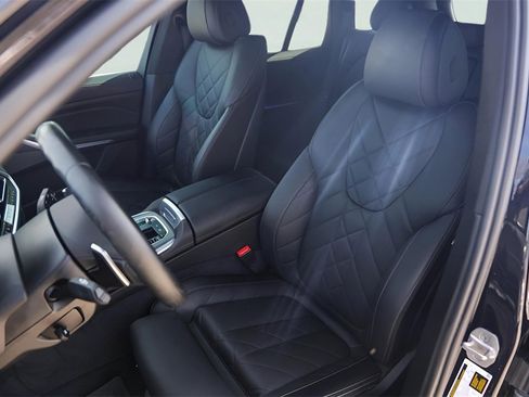 Used 2023 BMW X5 xDrive45e w/ M Sport Package image 10