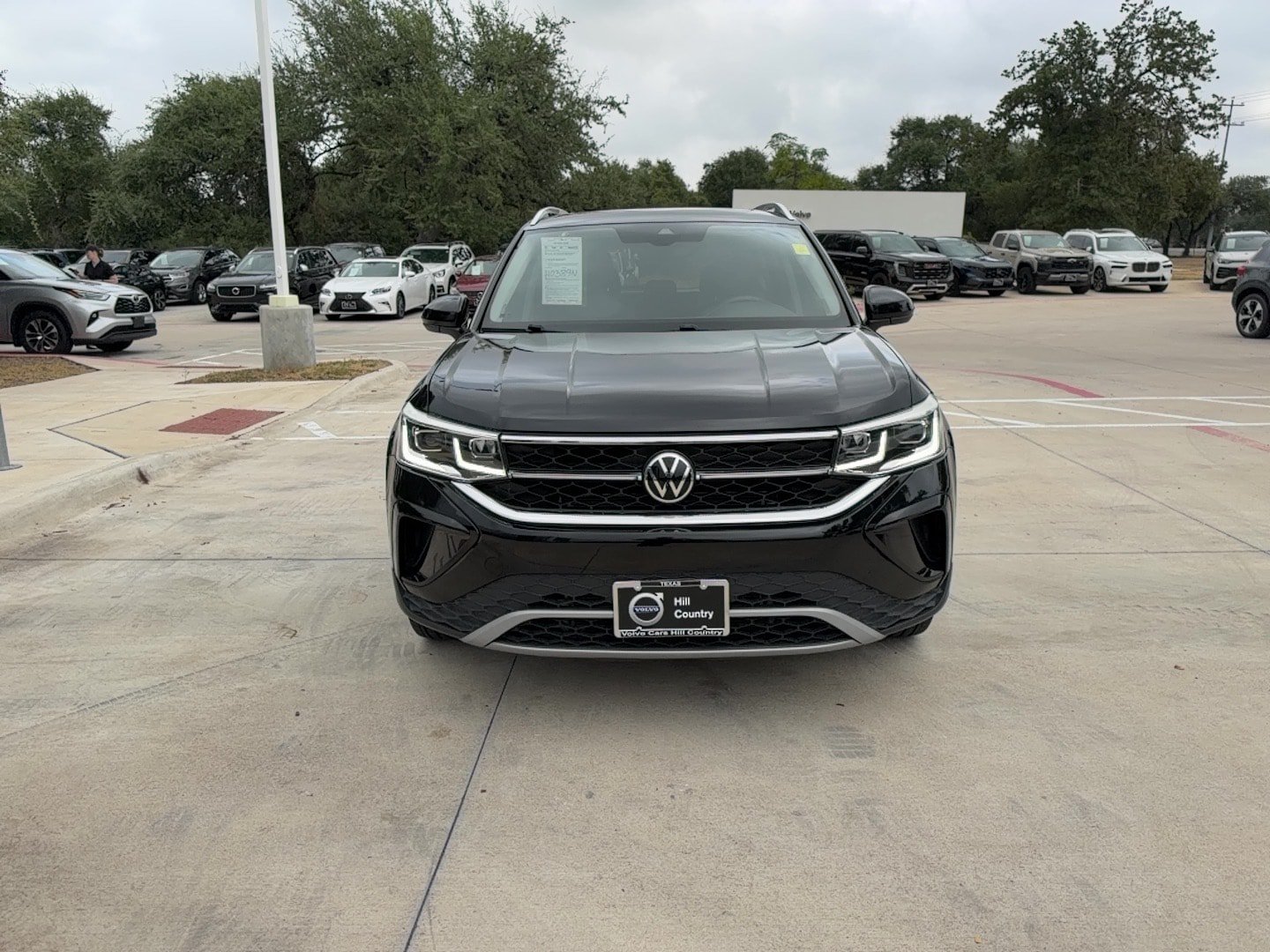Used 2022 Volkswagen Taos SEL FWD image 9