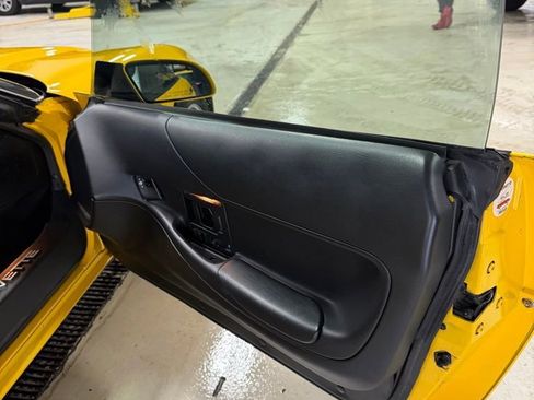 Used 1994 Chevrolet Corvette Convertible image 11