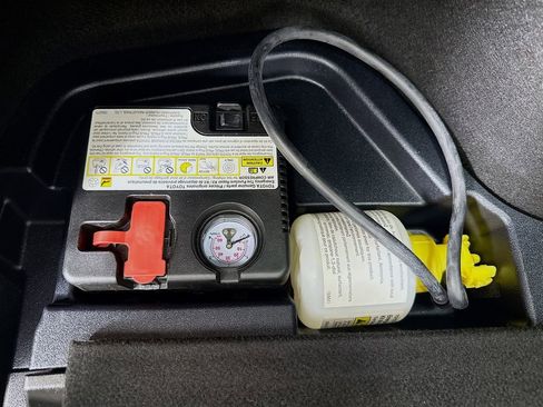 Certified 2019 Toyota Prius Prime Premium image 34