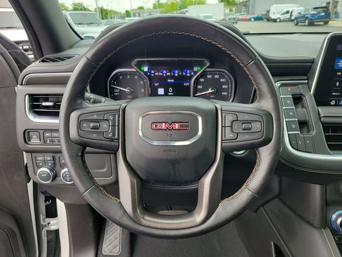 Used 2021 GMC Yukon XL AT4 w/ AT4 Premium Package AWD/4WD image 23