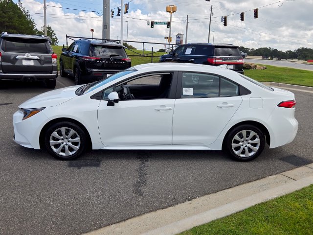 Certified 2026 Toyota Corolla LE FWD image 4