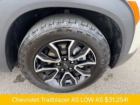 Used 2026 Chevrolet TrailBlazer ACTIV w/ Convenience Package FWD image 34