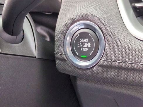 New 2026 Chevrolet TrailBlazer LT w/ Midnight Edition FWD image 17