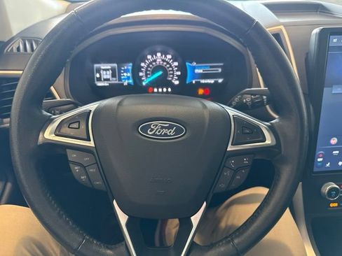 Used 2024 Ford Edge SEL AWD/4WD image 16