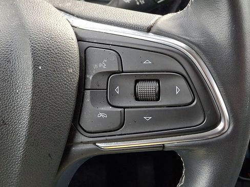 Used 2022 Buick Encore GX Preferred w/ Cold Weather Comfort Package AWD/4WD image 21