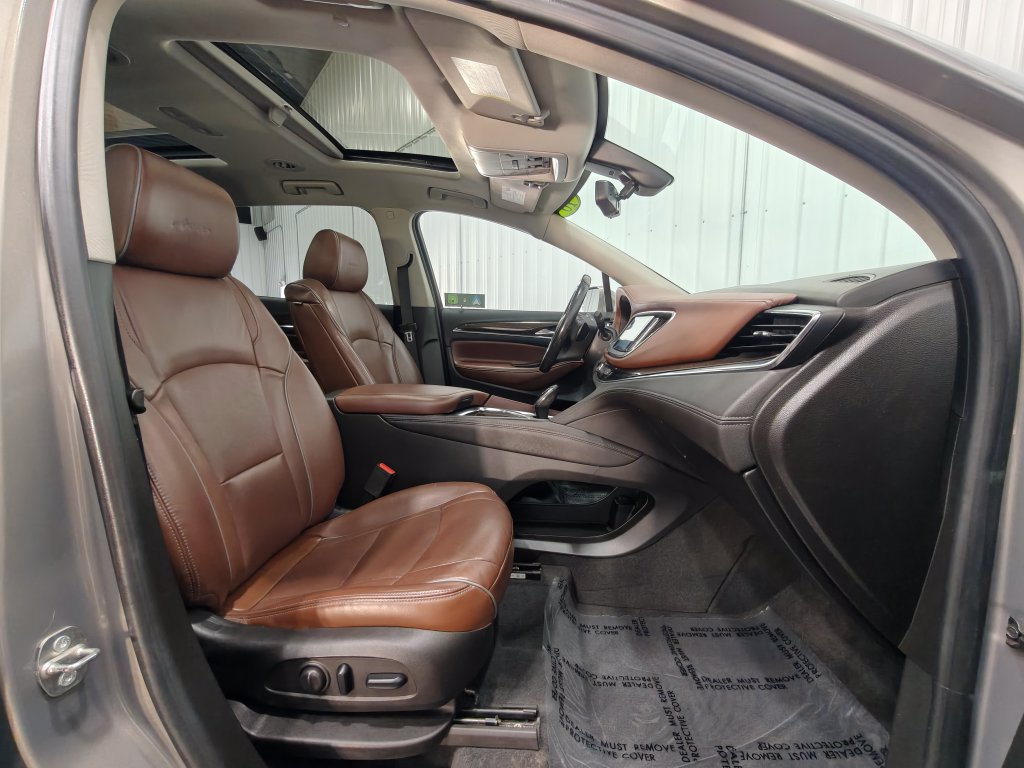 Used 2018 Buick Enclave Avenir w/ Avenir Technology Package AWD/4WD image 28