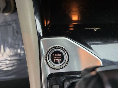 Used 2020 Nissan Altima 2.0 Platinum FWD image 44