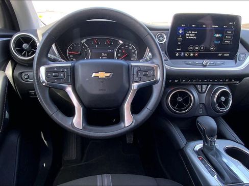Used 2025 Chevrolet Blazer LT AWD/4WD image 6