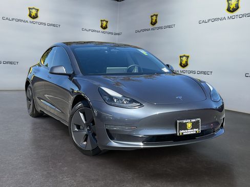 Used 2023 Tesla Model 3 Standard Range RWD image 3