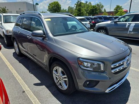 Used 2022 Mercedes-Benz GLB 250 4MATIC image 1