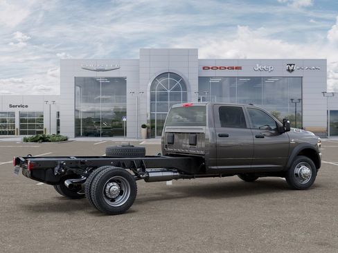 New 2026 RAM 4500 Tradesman w/ Chrome Appearance Group AWD/4WD image 4
