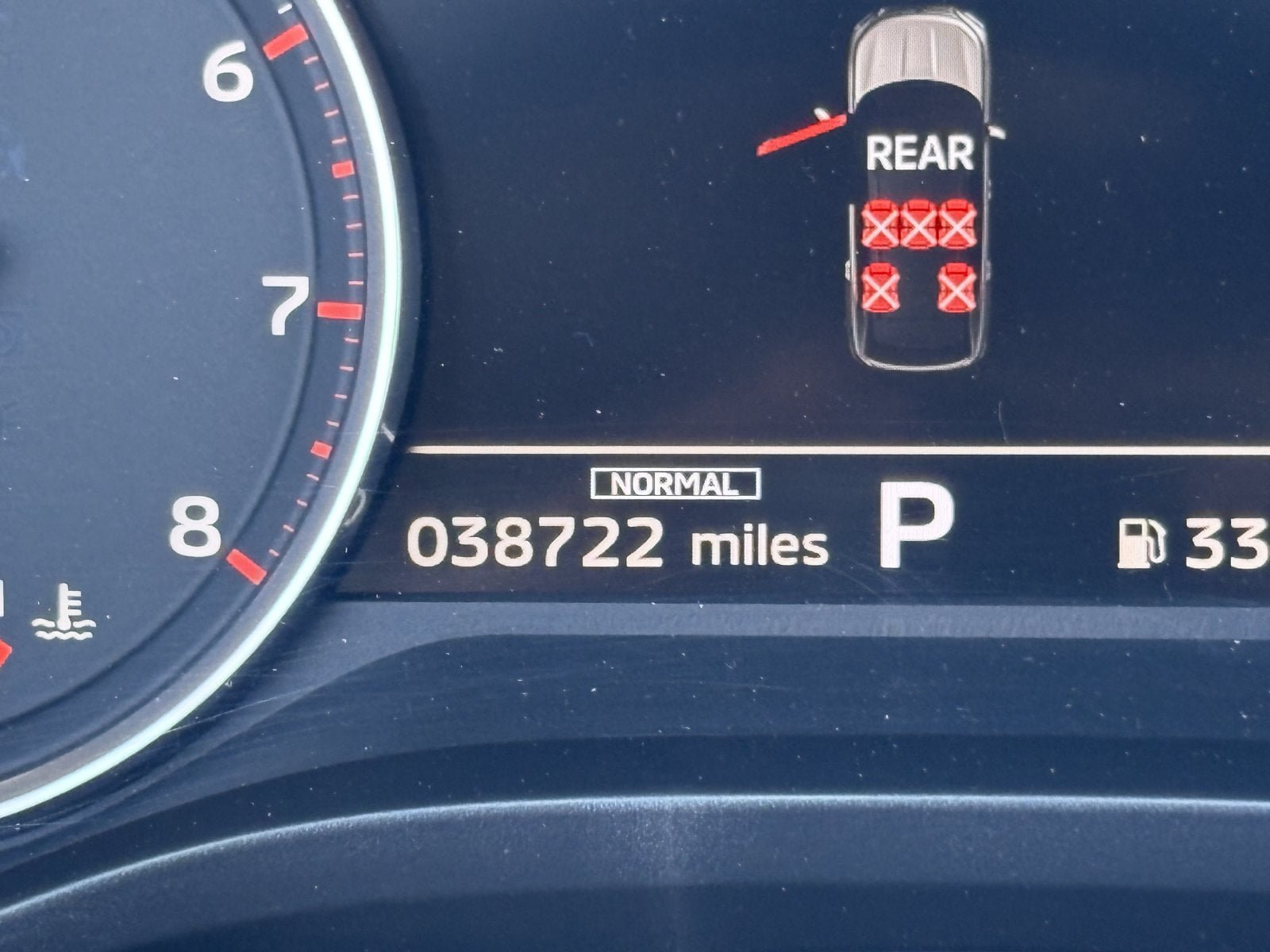 Used 2025 Mitsubishi Outlander SE FWD image 32