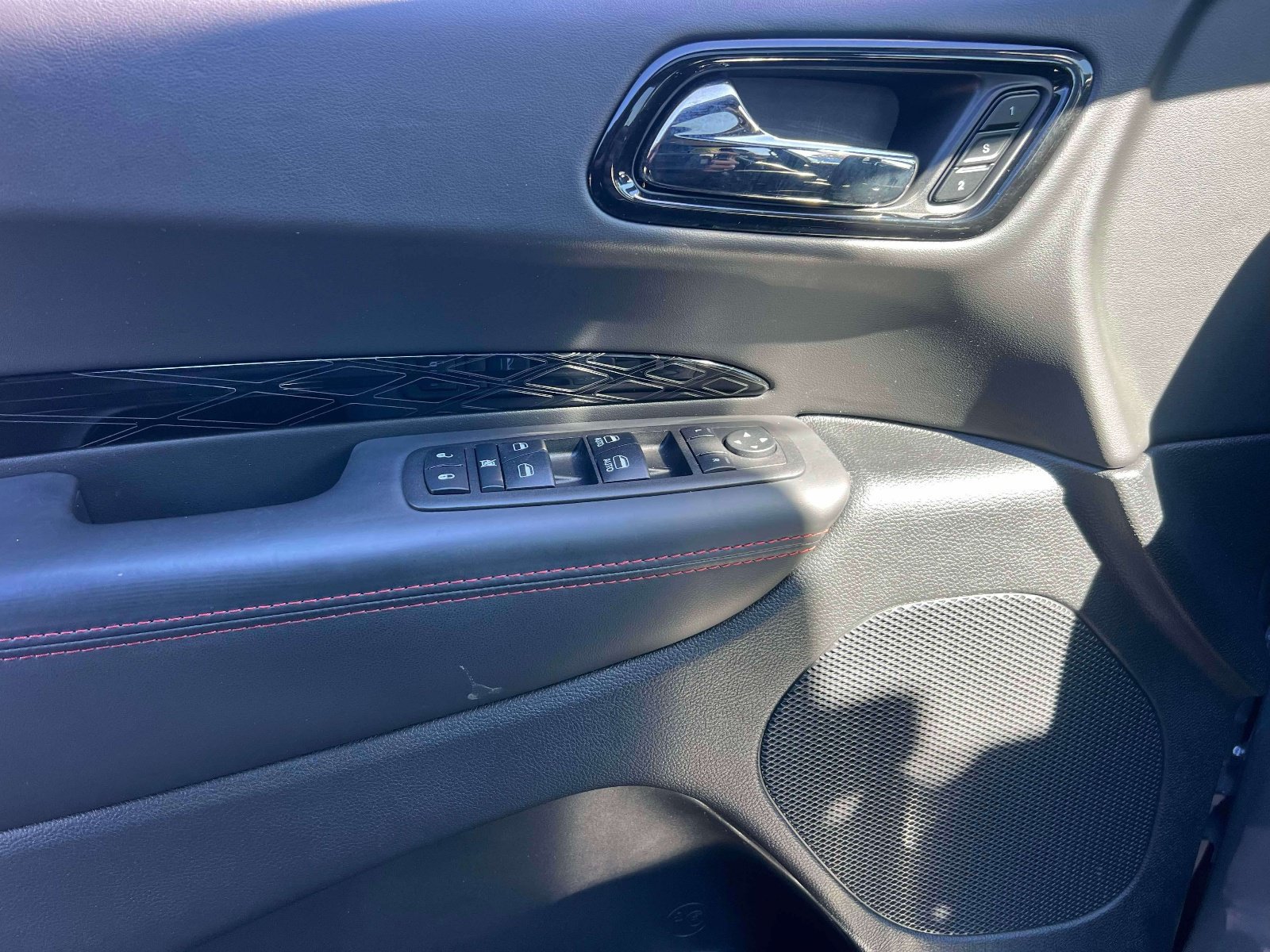 Used 2025 Dodge Durango GT AWD/4WD image 17