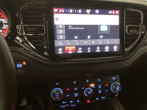 Used 2025 Dodge Durango GT image 12