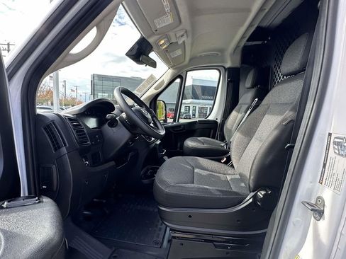 Used 2023 RAM ProMaster 2500 image 16