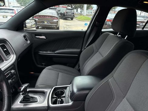Used 2022 Dodge Charger SXT RWD image 15