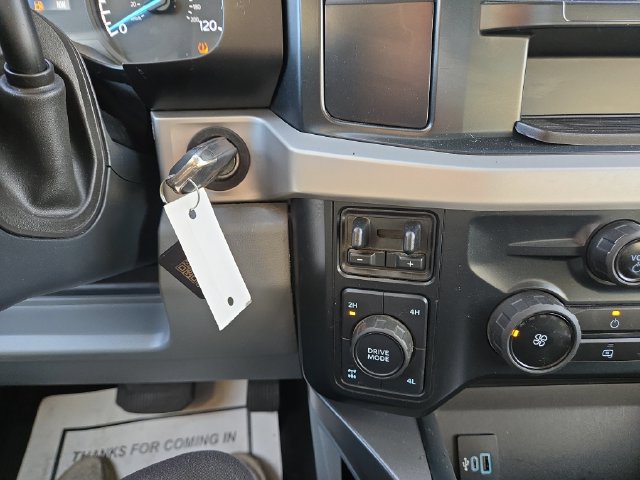 Used 2023 Ford F350 4x4 Crew Cab Super Duty image 25