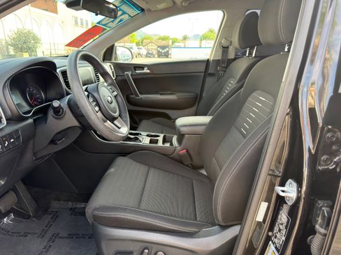 Used 2020 Kia Sportage LX w/ LX Popular Package image 22