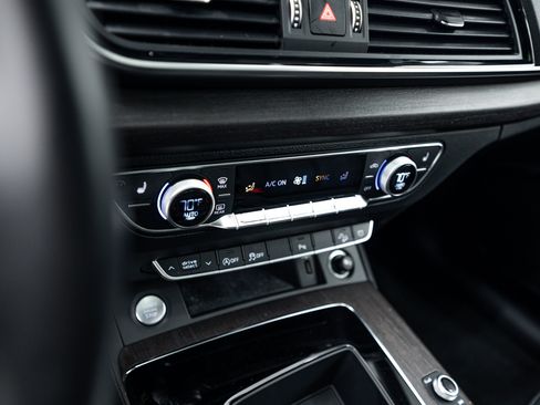 Certified 2023 Audi Q5 2.0T Premium w/ Convenience Package AWD/4WD image 13