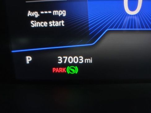 Used 2023 Volkswagen Tiguan S image 27